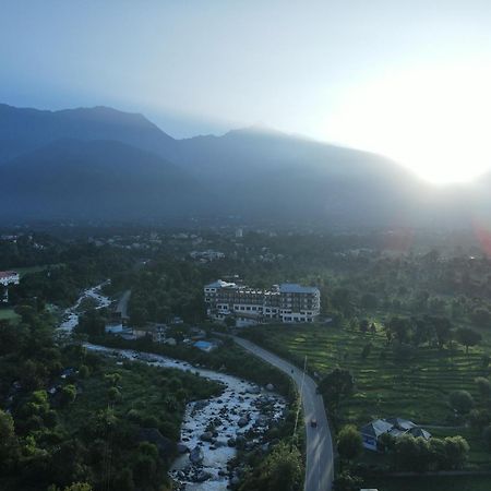 D'Polo Club & Spa Resort Dharamshala Bagian luar foto