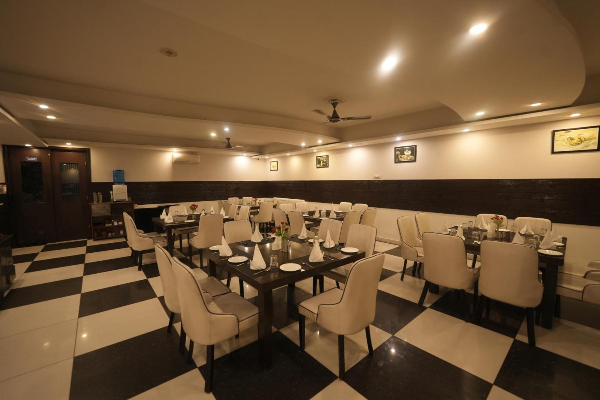 D'Polo Club & Spa Resort Dharamshala Bagian luar foto