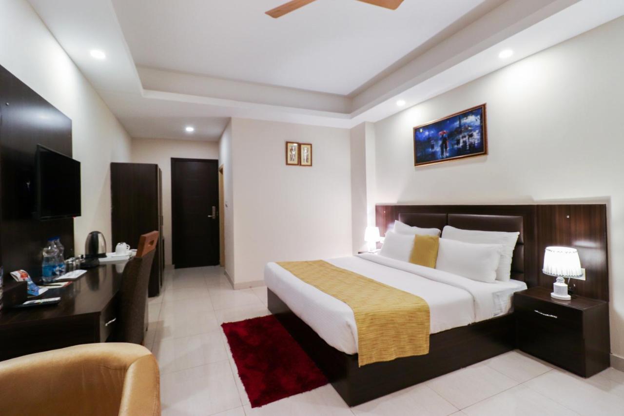 D'Polo Club & Spa Resort Dharamshala Bagian luar foto