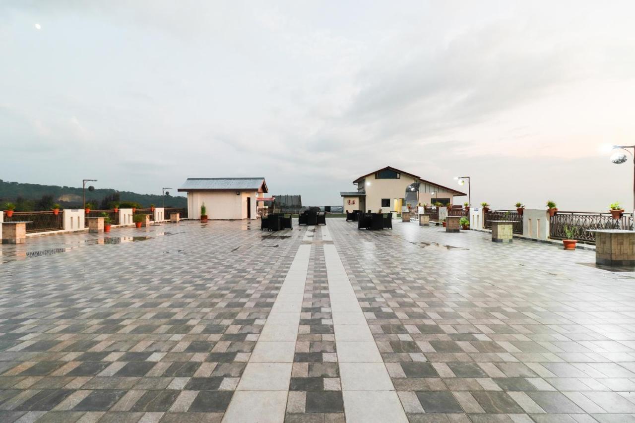 D'Polo Club & Spa Resort Dharamshala Bagian luar foto